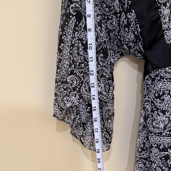 Chic Paisley Tie-Front or Tie back Blouse women’s 3/4 Sleeve top Size S (6-8) - Picture 13 of 16